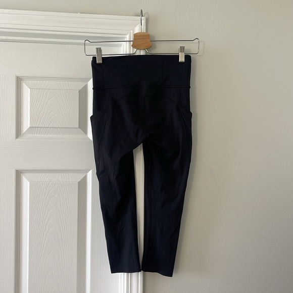 Lululemon Fast & Free Crop Legging 19” High Waist Pockets Black Size 4 - Picture 4 of 6